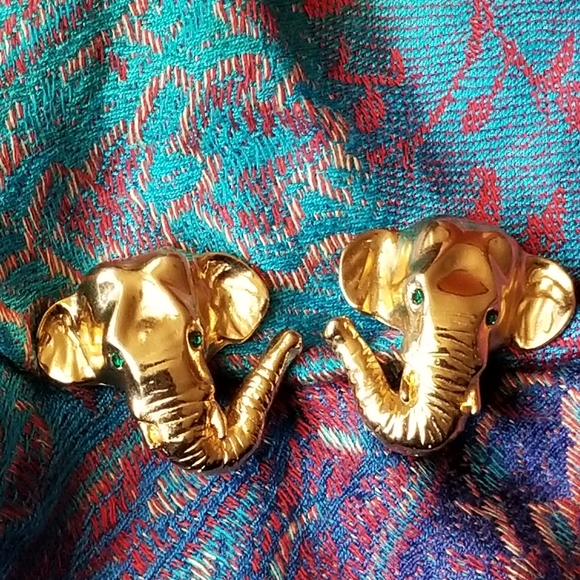Relisted - Elephant clip earrings gold tone green eyes chunky - Picture 6 of 9